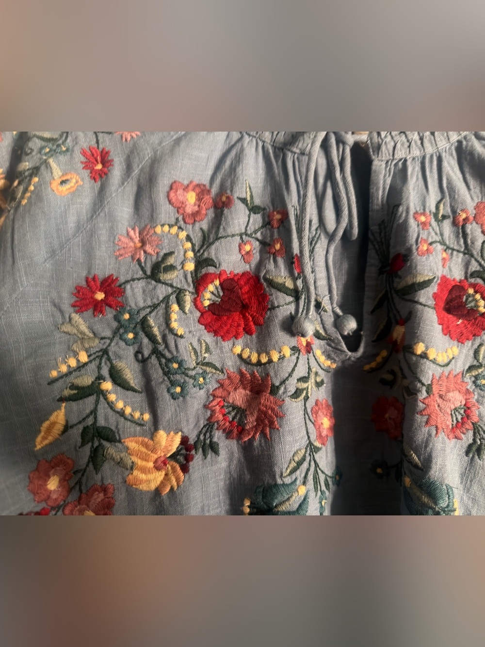Light Blue Embroidered Floral Peasant Top NWT - Picture 5 of 5